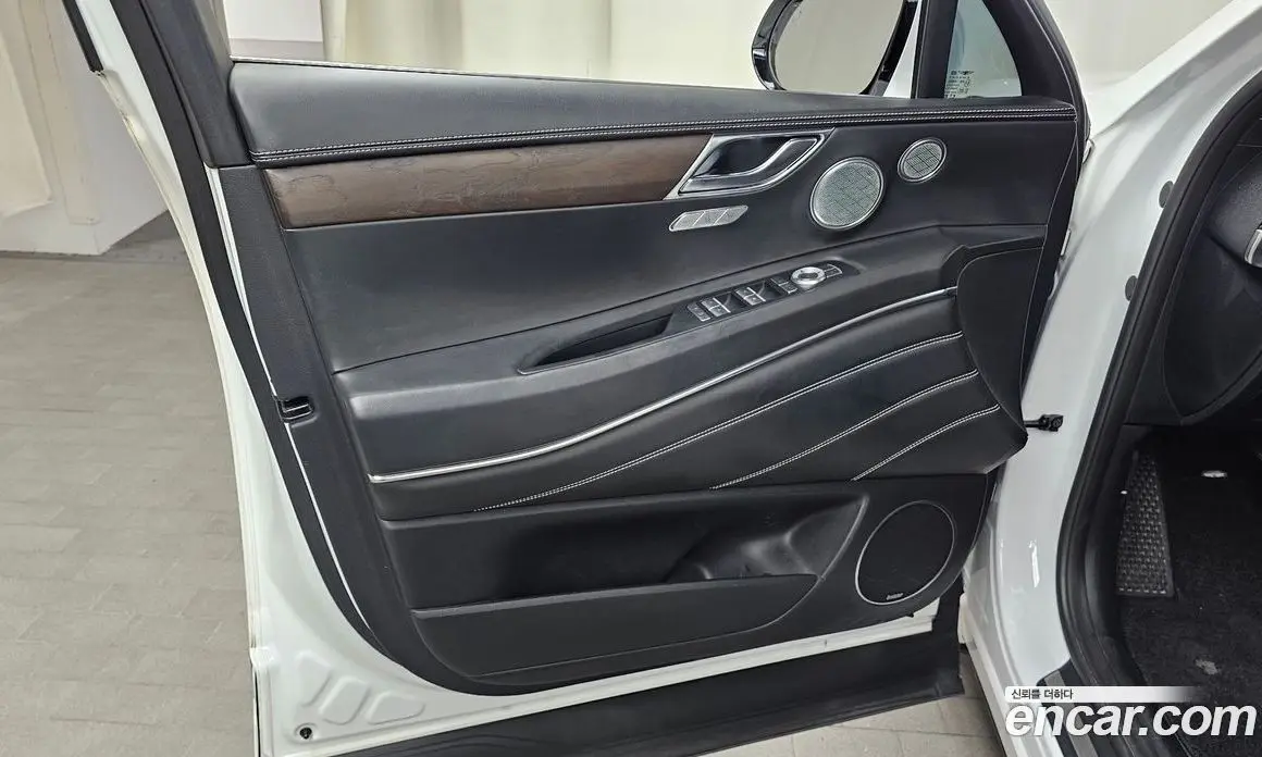 Genesis GV80 2021 2.5 автомат (гидро), фото 13 Genesis GV80 2021 2.5 автомат (гидро), фото 13