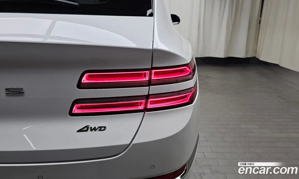 Genesis GV80 2021 2.5 автомат (гидро), фото 8 Genesis GV80 2021 2.5 автомат (гидро), фото 8