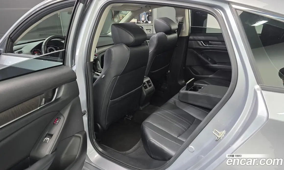 Honda Accord 2018 1.5 автомат (гидро), фото 11