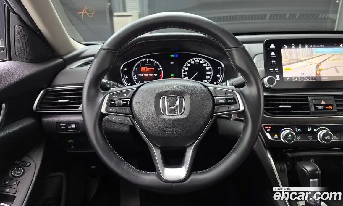 Honda Accord 2018 1.5 автомат (гидро), фото 13