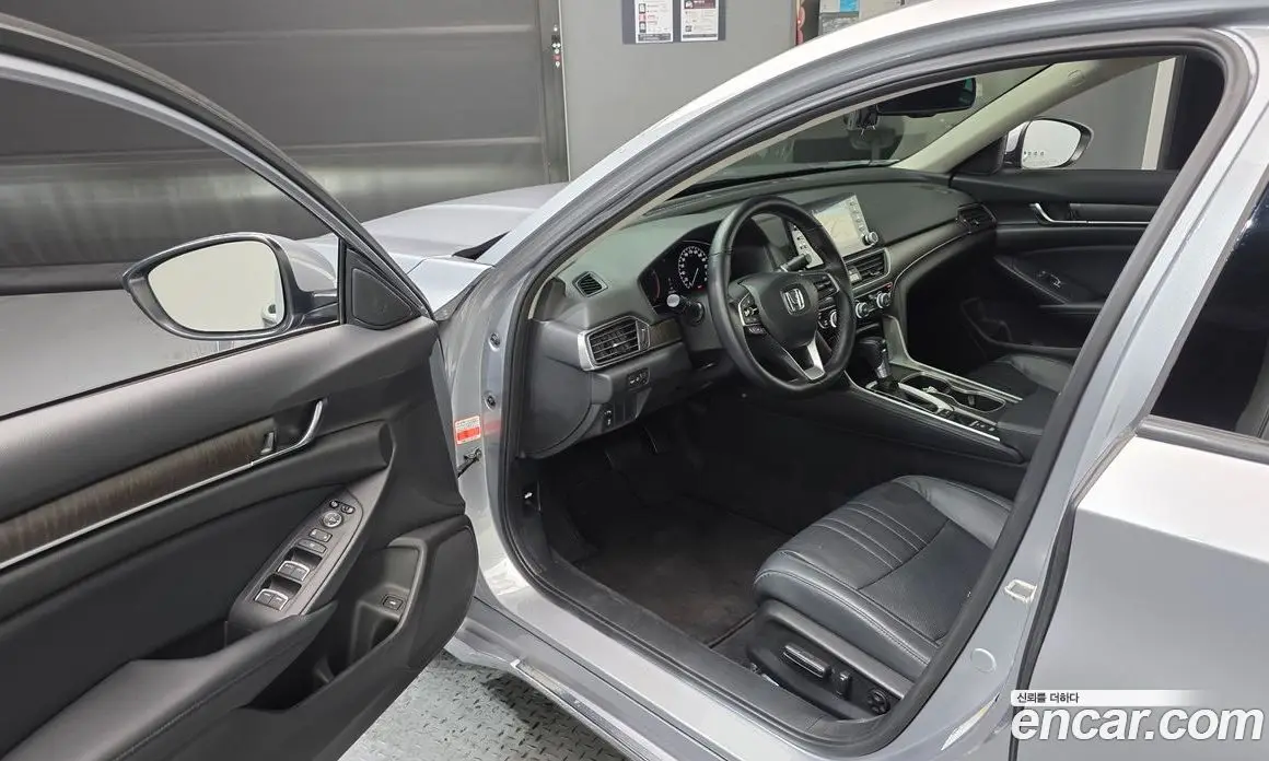 Honda Accord 2018 1.5 автомат (гидро), фото 10