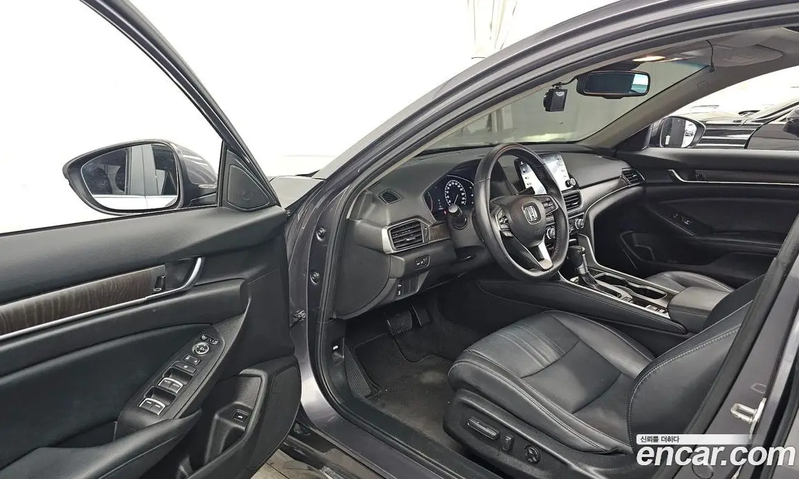 Honda Accord 2018 1.5 автомат (гидро), фото 13 Honda Accord 2018 1.5 автомат (гидро), фото 13