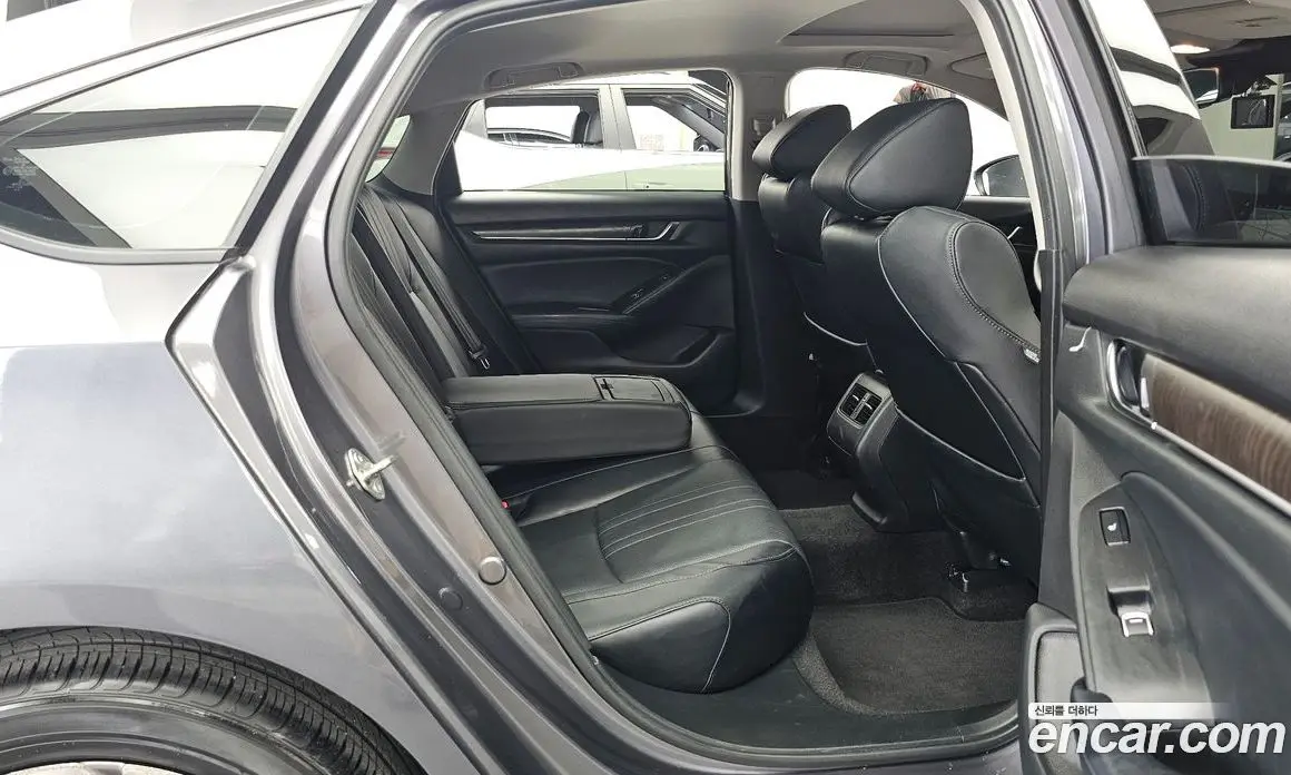 Honda Accord 2018 1.5 автомат (гидро), фото 18 Honda Accord 2018 1.5 автомат (гидро), фото 18