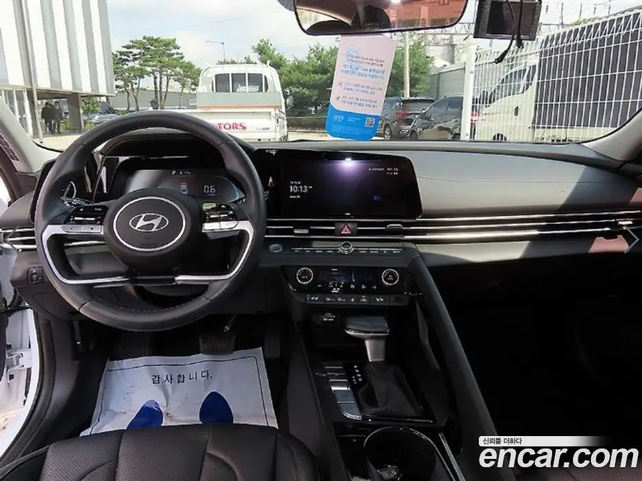 Hyundai Avante 2023 1.6 автомат (гидро), фото 7