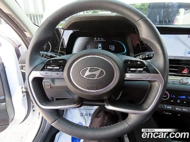 Hyundai Avante 2023 1.6 автомат (гидро), миниатюра 8