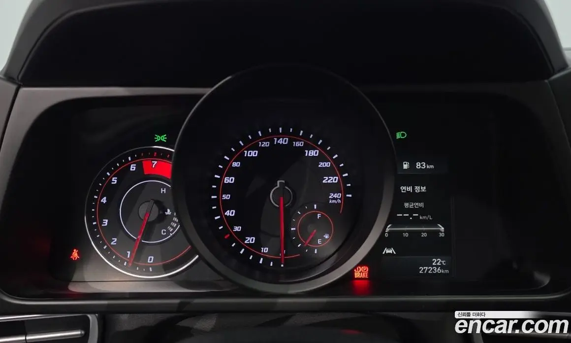 Hyundai Avante 2023 1.6 автомат (гидро), фото 11
