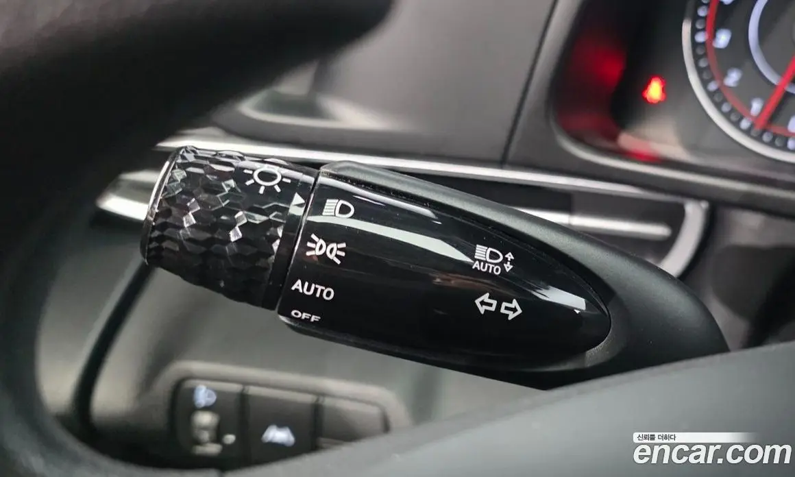 Hyundai Avante 2023 1.6 автомат (гидро), фото 30