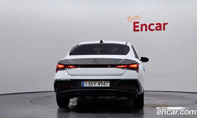 Hyundai Avante 2023 1.6 автомат (гидро), миниатюра 4 Hyundai Avante 2023 1.6 автомат (гидро), миниатюра 4