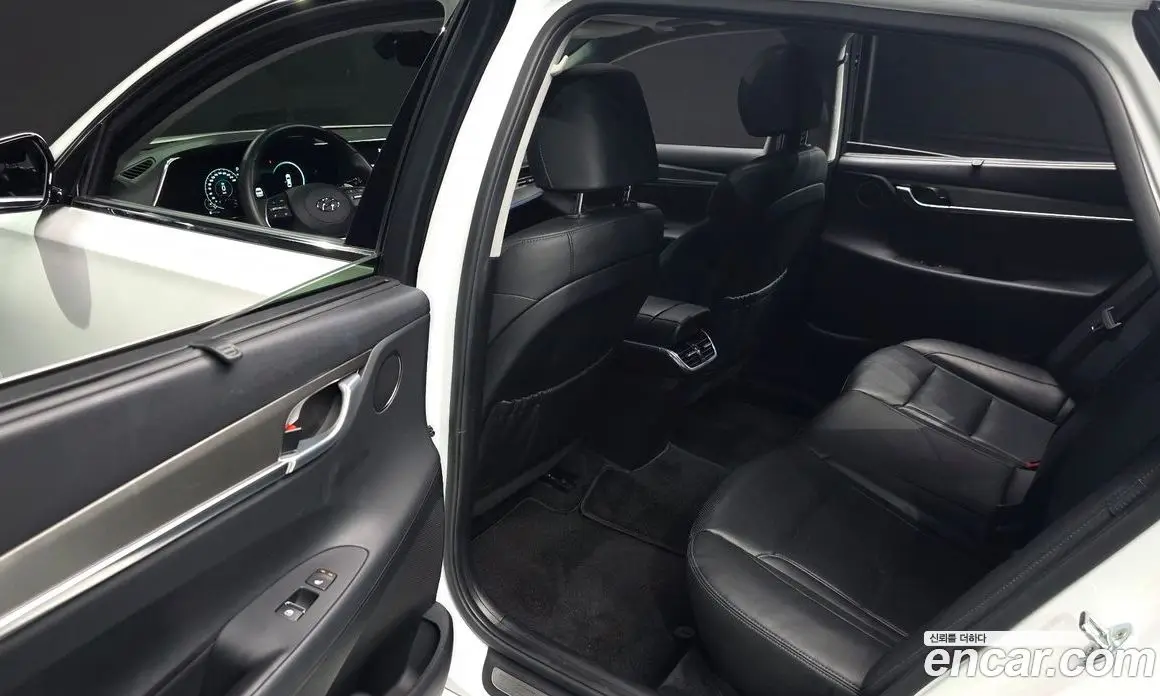 Hyundai Grandeur 2022 2.4 автомат (гидро), фото 18 Hyundai Grandeur 2022 2.4 автомат (гидро), фото 18
