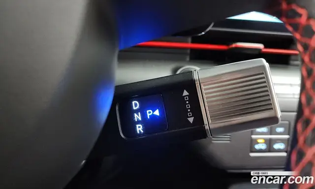 Hyundai Kona 2023 1.6 автомат (гидро), миниатюра 12