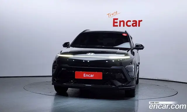 Hyundai Kona 2023 1.6 автомат (гидро), миниатюра 3