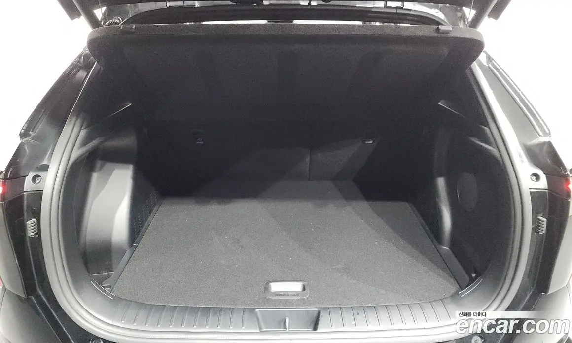 Hyundai Kona 2023 1.6 автомат (гидро), фото 23