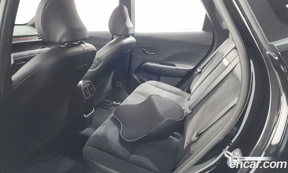 Hyundai Kona 2023 1.6 автомат (гидро), фото 24