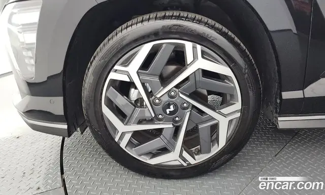 Hyundai Kona 2023 1.6 автомат (гидро), миниатюра 5