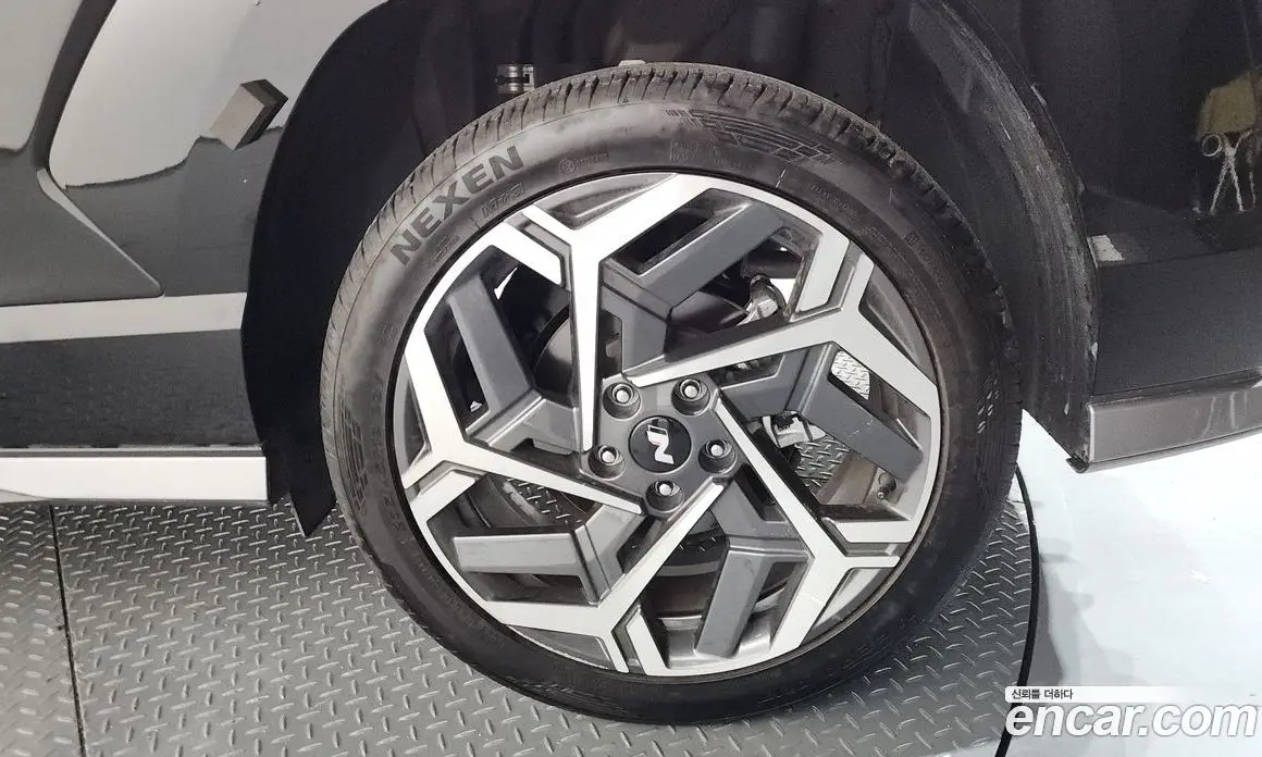 Hyundai Kona 2023 1.6 автомат (гидро), фото 7