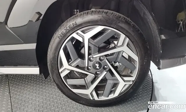 Hyundai Kona 2023 1.6 автомат (гидро), миниатюра 7