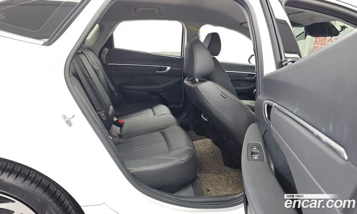 Hyundai Sonata 2023 2.0 автомат (гидро), фото 12 Hyundai Sonata 2023 2.0 автомат (гидро), фото 12