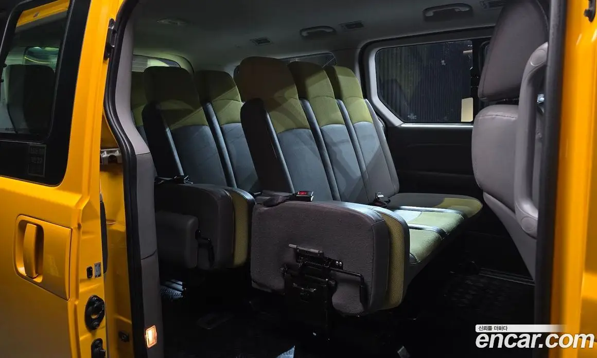 Hyundai Starex 2015 2.5 автомат (гидро), фото 17