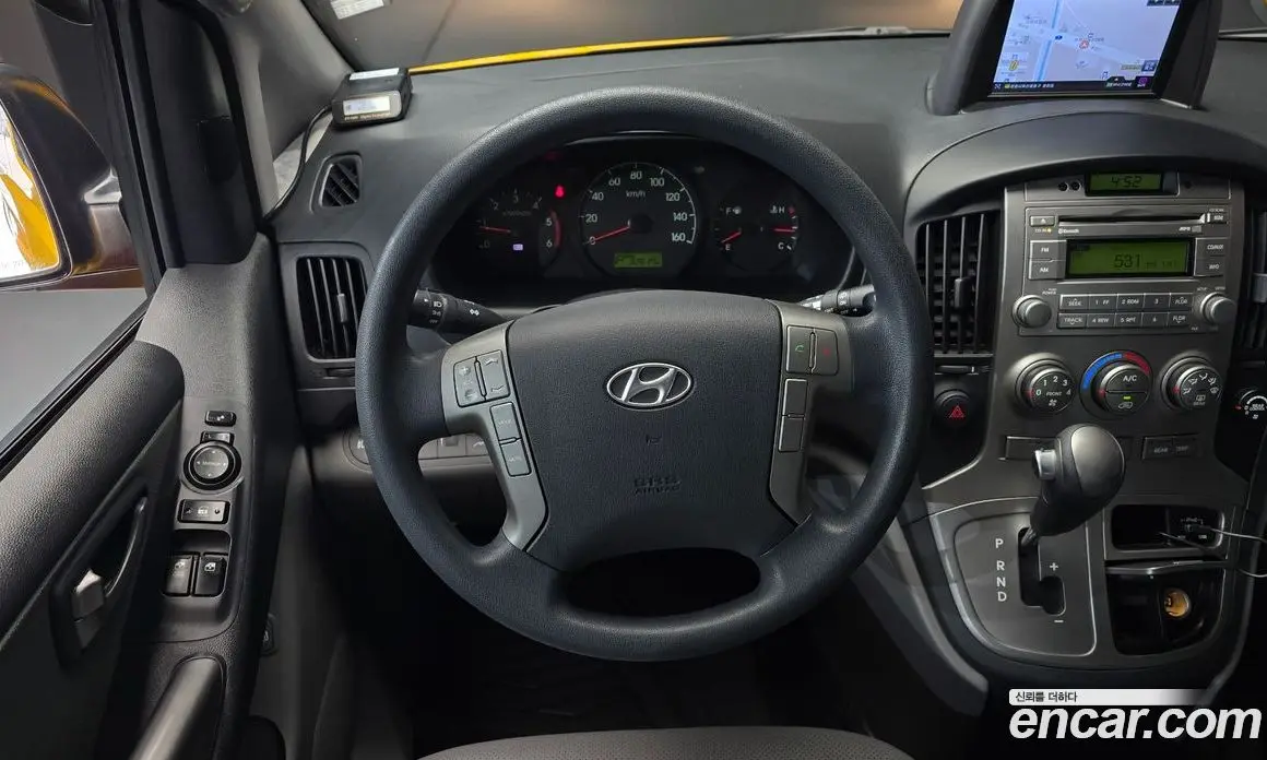 Hyundai Starex 2015 2.5 автомат (гидро), фото 19