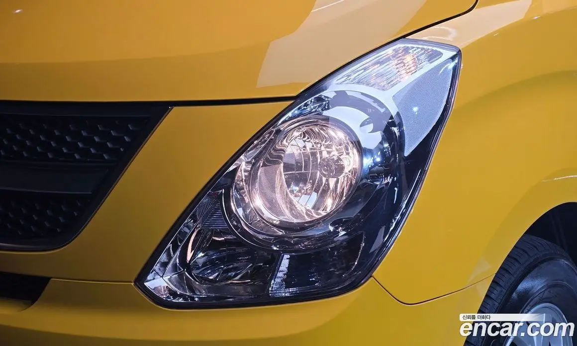 Hyundai Starex 2015 2.5 автомат (гидро), фото 8