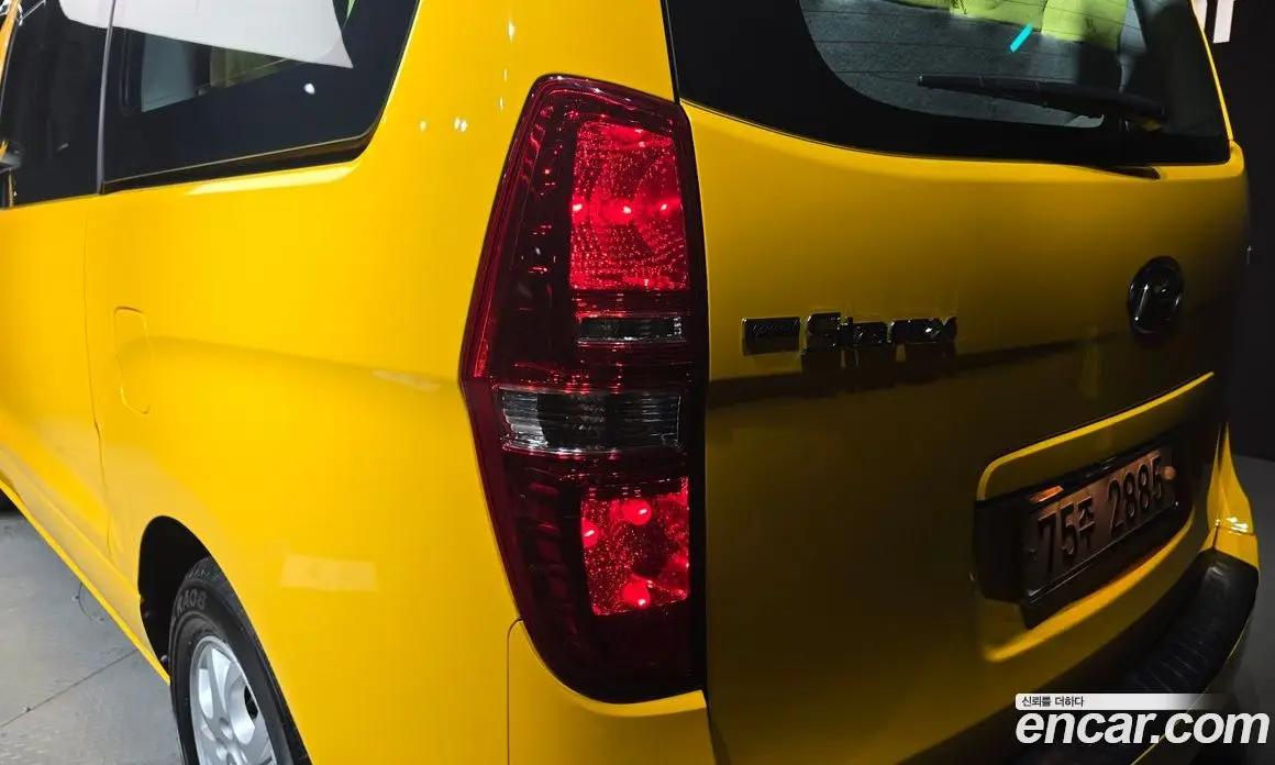 Hyundai Starex 2015 2.5 автомат (гидро), фото 9