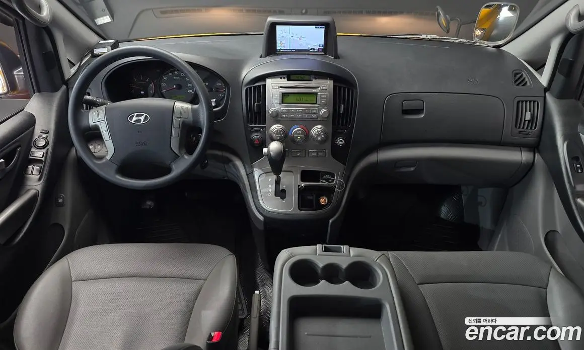Hyundai Starex 2015 2.5 автомат (гидро), фото 10