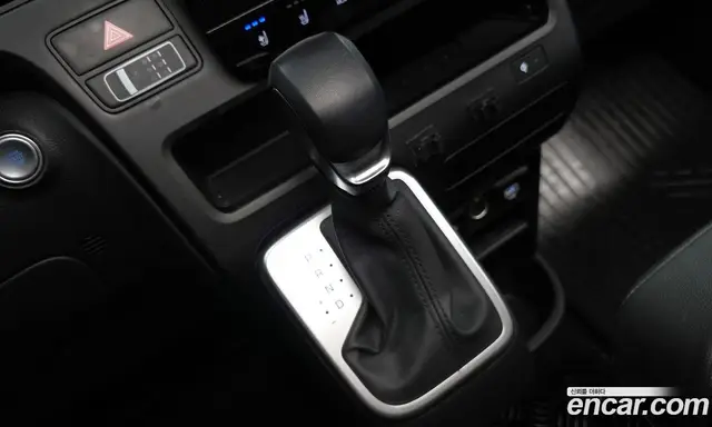 Hyundai Staria 2024 1.6 автомат (гидро), миниатюра 11 Hyundai Staria 2024 1.6 автомат (гидро), миниатюра 11