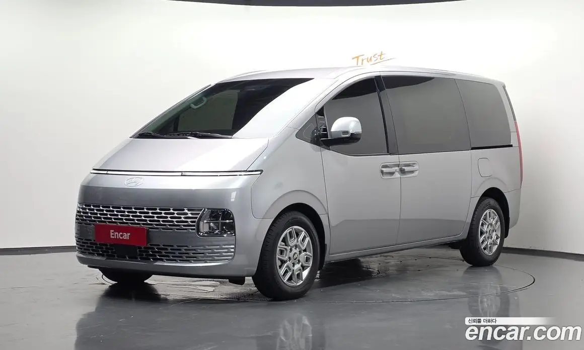 Hyundai Staria 2025 3.5 автомат (гидро), фото 1 Hyundai Staria 2025 3.5 автомат (гидро), фото 1