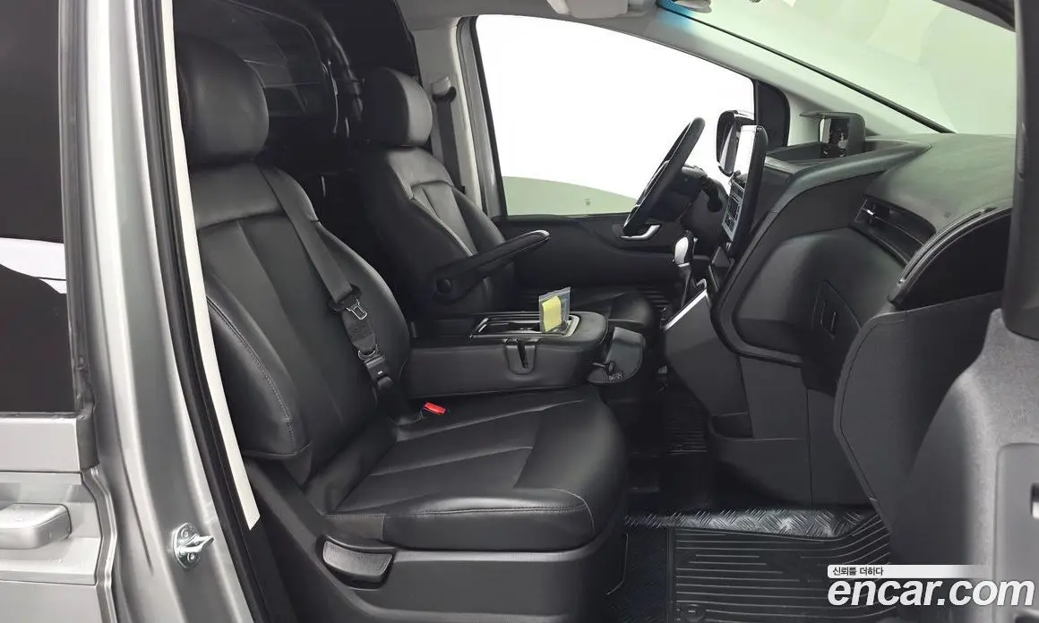 Hyundai Staria 2025 3.5 автомат (гидро), фото 11 Hyundai Staria 2025 3.5 автомат (гидро), фото 11
