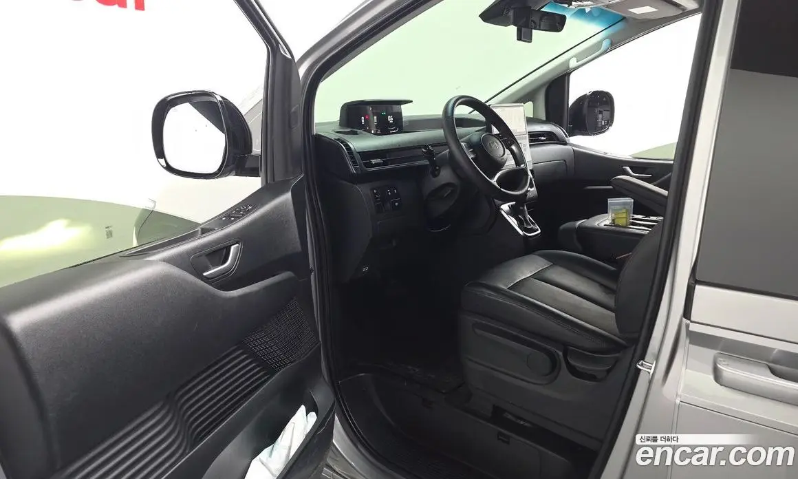 Hyundai Staria 2025 3.5 автомат (гидро), фото 10 Hyundai Staria 2025 3.5 автомат (гидро), фото 10
