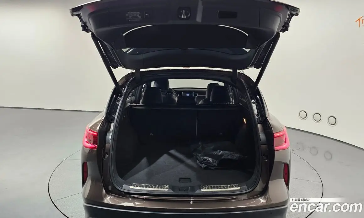 Infiniti QX50 2019 2.0 автомат (гидро), фото 26 Infiniti QX50 2019 2.0 автомат (гидро), фото 26