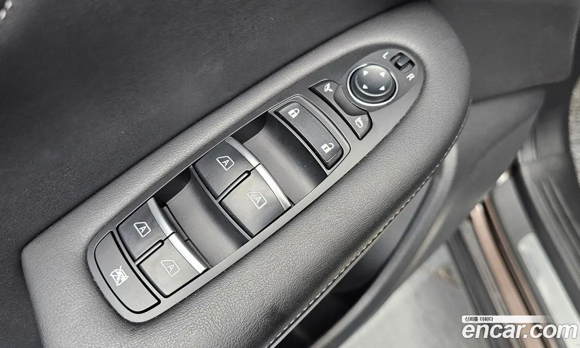 Infiniti QX50 2019 2.0 автомат (гидро), фото 31 Infiniti QX50 2019 2.0 автомат (гидро), фото 31