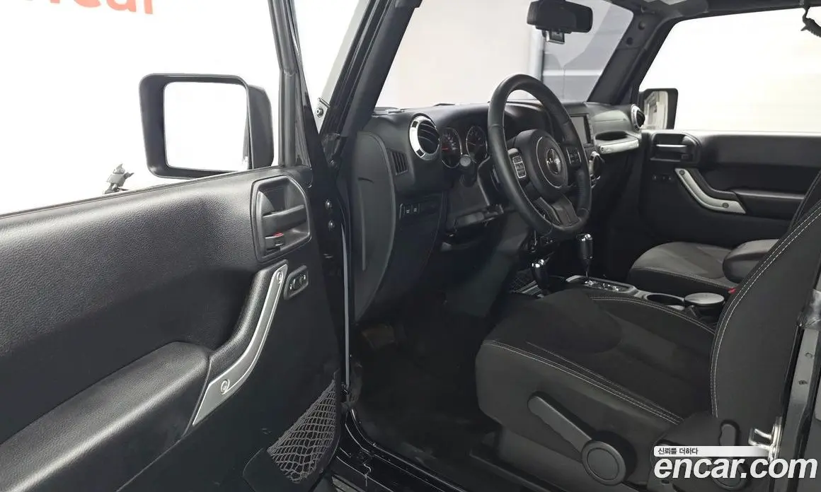 Jeep Wrangler 2016 3.6 автомат (гидро), фото 13 Jeep Wrangler 2016 3.6 автомат (гидро), фото 13