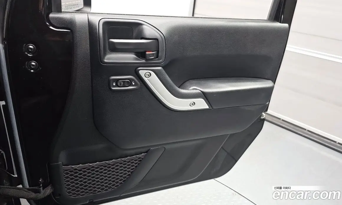 Jeep Wrangler 2016 3.6 автомат (гидро), фото 14 Jeep Wrangler 2016 3.6 автомат (гидро), фото 14