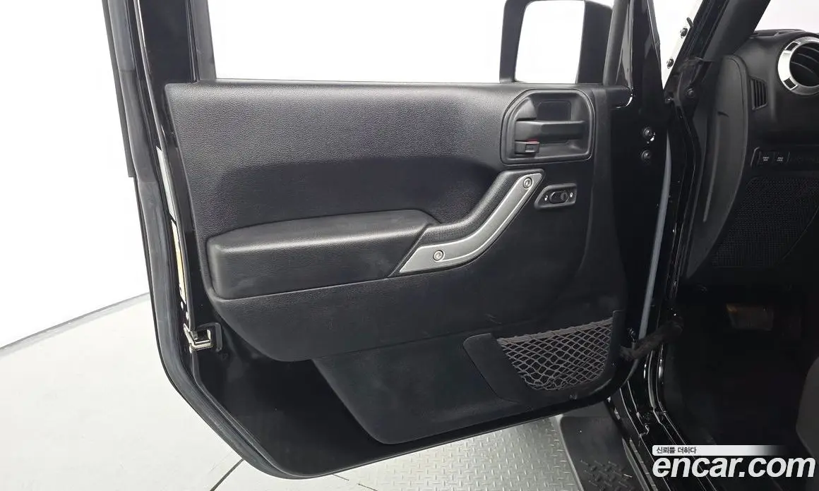 Jeep Wrangler 2016 3.6 автомат (гидро), фото 15 Jeep Wrangler 2016 3.6 автомат (гидро), фото 15