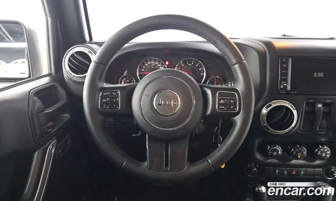 Jeep Wrangler 2016 3.6 автомат (гидро), фото 18 Jeep Wrangler 2016 3.6 автомат (гидро), фото 18