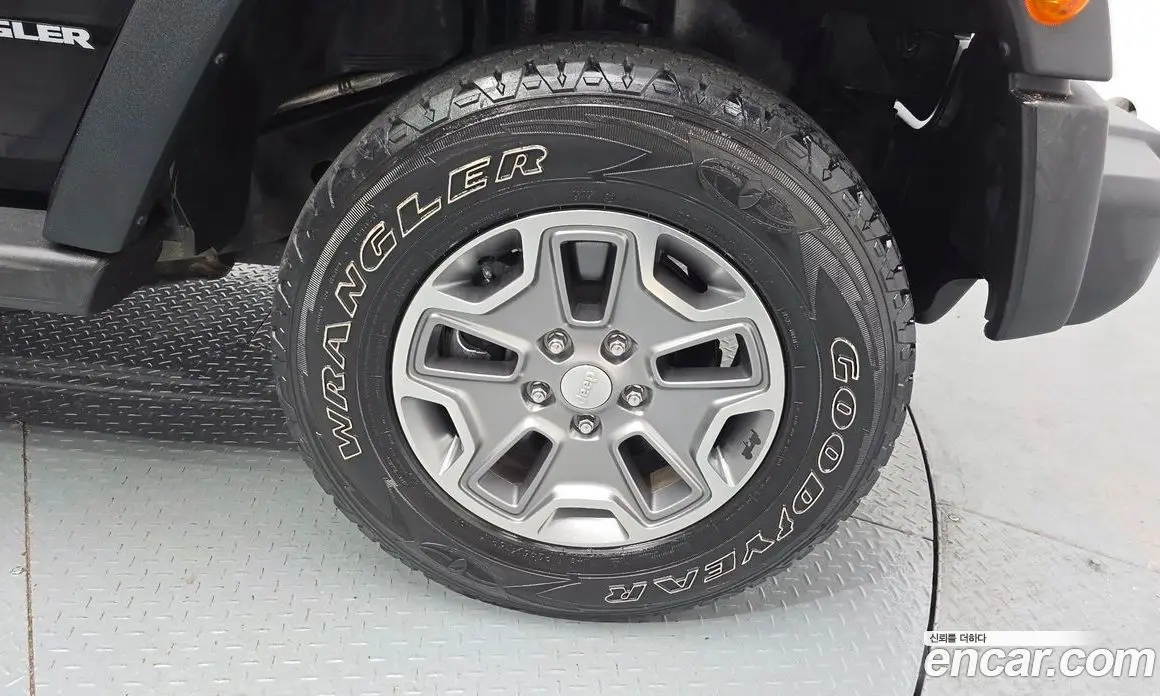 Jeep Wrangler 2016 3.6 автомат (гидро), фото 7 Jeep Wrangler 2016 3.6 автомат (гидро), фото 7