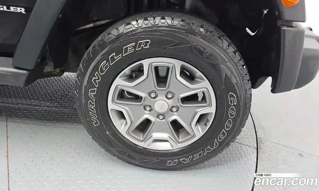 Jeep Wrangler 2016 3.6 автомат (гидро), миниатюра 7 Jeep Wrangler 2016 3.6 автомат (гидро), миниатюра 7