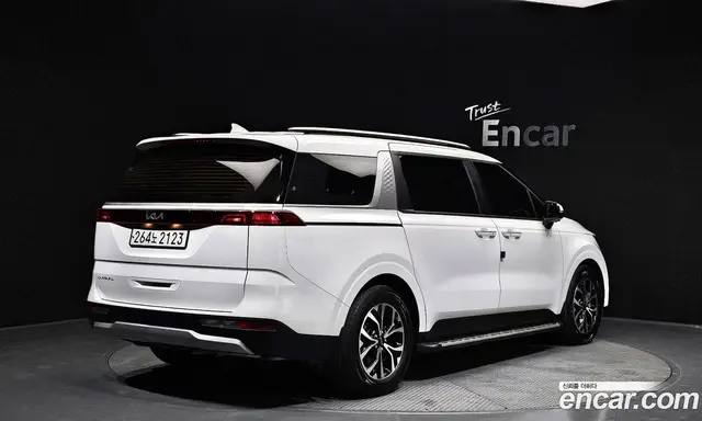 Kia Carnival 2021 2.2 автомат (гидро), миниатюра 2 Kia Carnival 2021 2.2 автомат (гидро), миниатюра 2