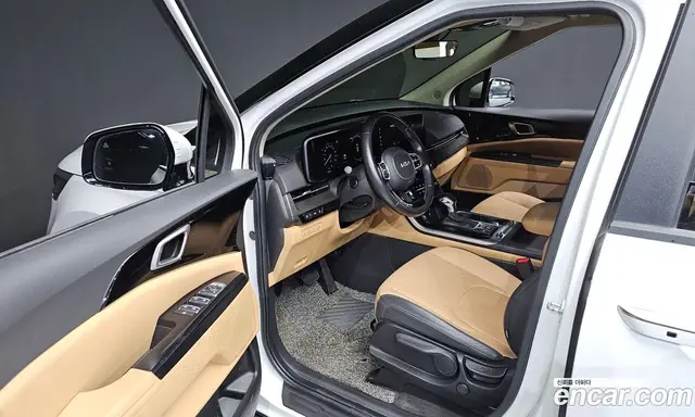 Kia Carnival 2021 2.2 автомат (гидро), миниатюра 10 Kia Carnival 2021 2.2 автомат (гидро), миниатюра 10