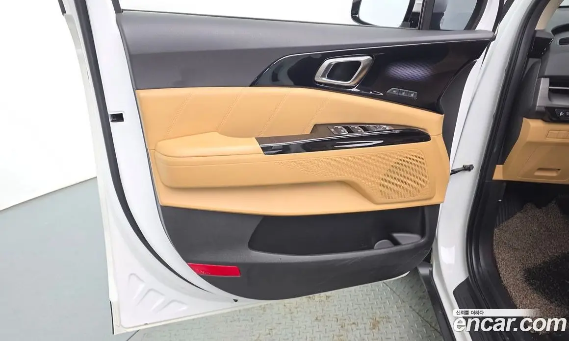 Kia Carnival 2022 2.2 автомат (гидро), фото 15 Kia Carnival 2022 2.2 автомат (гидро), фото 15
