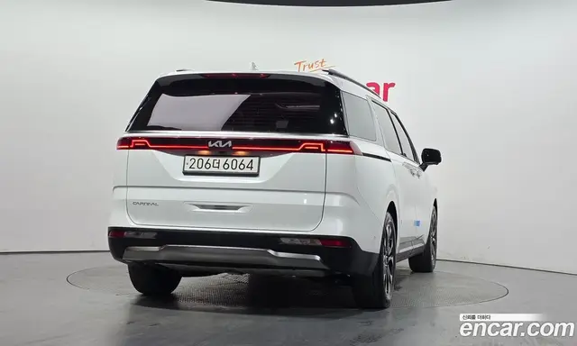 Kia Carnival 2022 2.2 автомат (гидро), миниатюра 4 Kia Carnival 2022 2.2 автомат (гидро), миниатюра 4