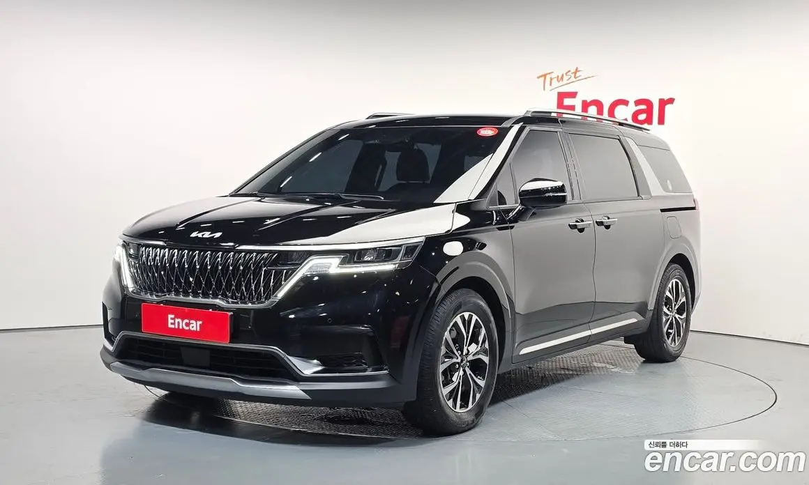 Kia Carnival 2023 2.2 автомат (гидро), фото 1 Kia Carnival 2023 2.2 автомат (гидро), фото 1