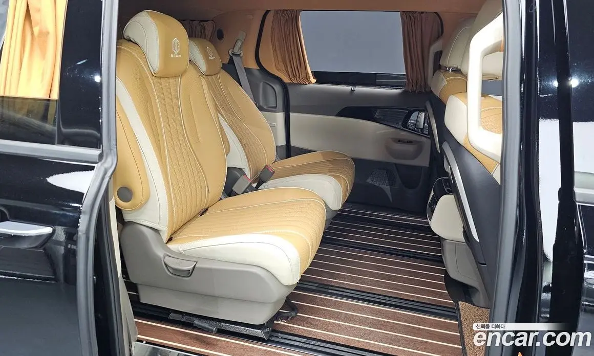 Kia Carnival 2024 1.6 автомат (гидро), фото 11