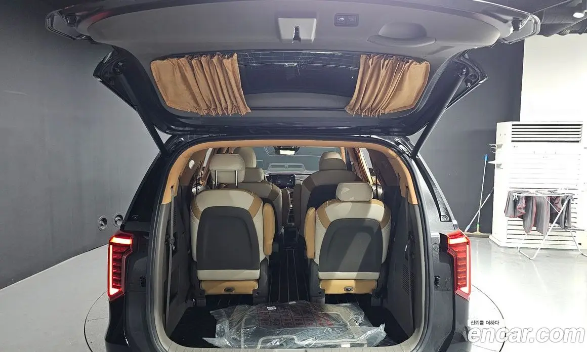 Kia Carnival 2024 1.6 автомат (гидро), фото 20