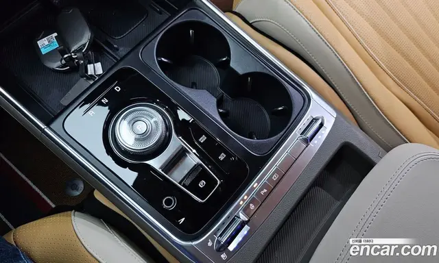 Kia Carnival 2024 1.6 автомат (гидро), миниатюра 9
