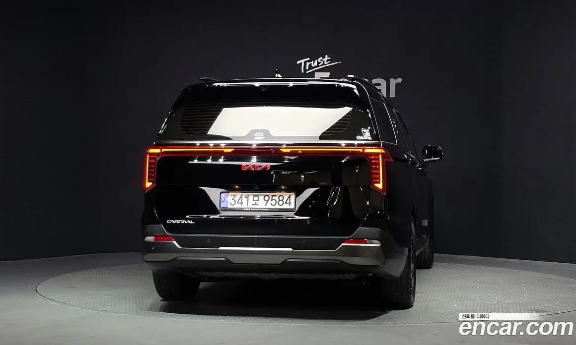 Kia Carnival 2024 2.2 автомат (гидро), фото 4 Kia Carnival 2024 2.2 автомат (гидро), фото 4