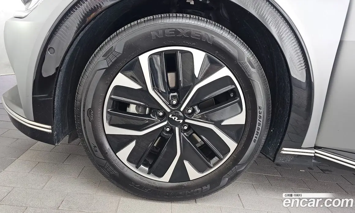Kia EV6 2022 0.1 автомат (гидро), фото 5 Kia EV6 2022 0.1 автомат (гидро), фото 5