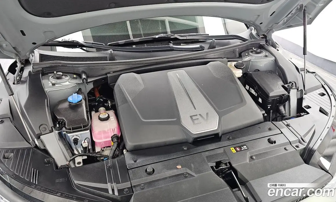 Kia EV6 2022 0.1 автомат (гидро), фото 6 Kia EV6 2022 0.1 автомат (гидро), фото 6