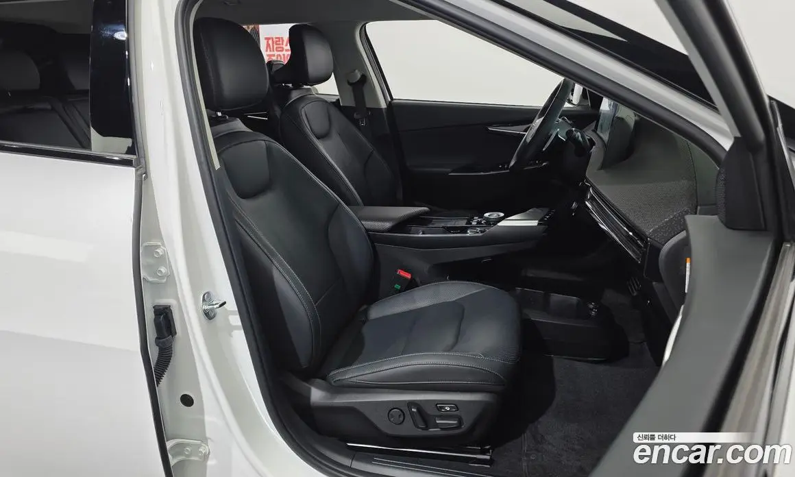 Kia EV6 2024 0.1 автомат (гидро), фото 16